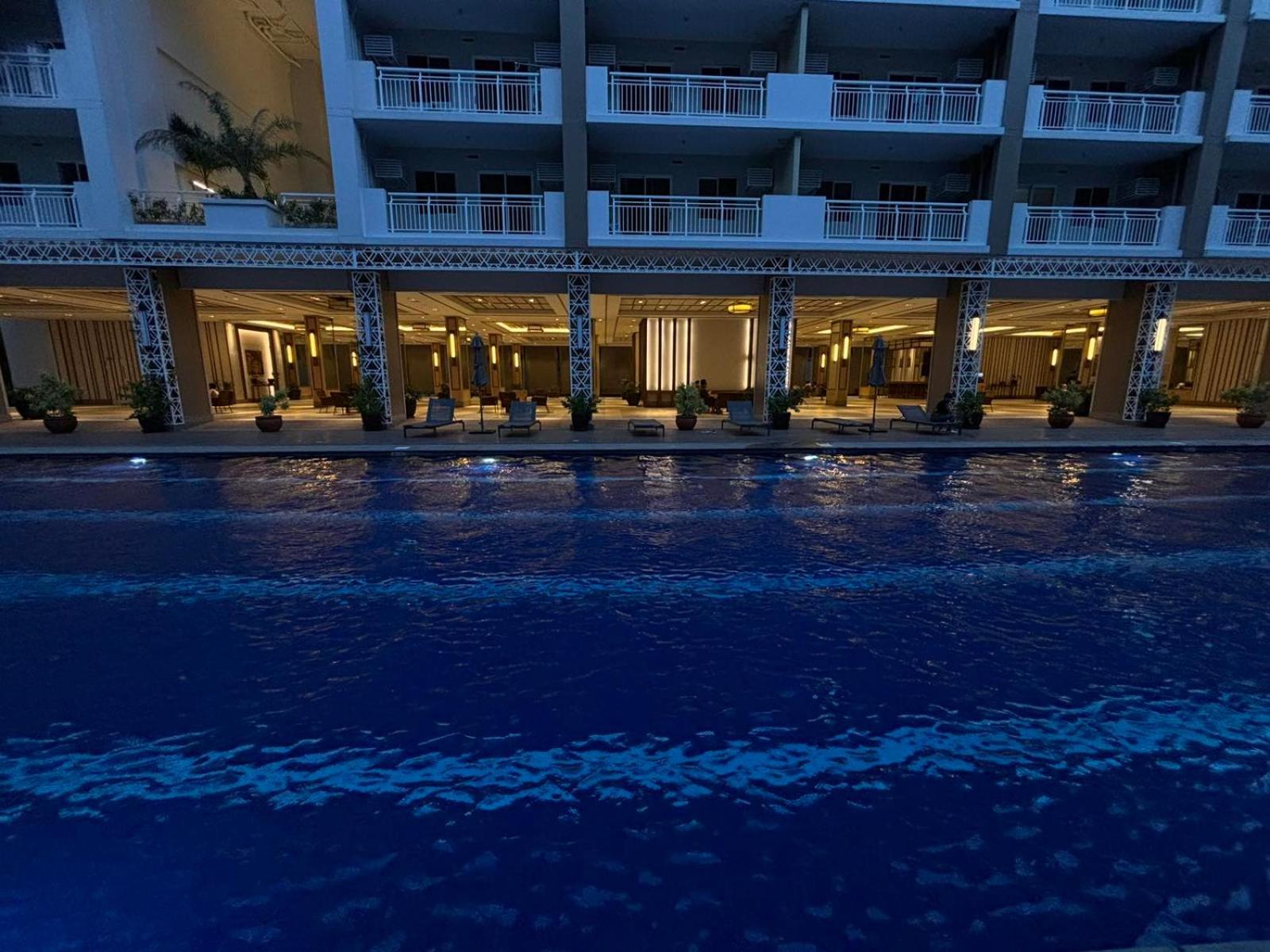 2 Bedroom Condo Unit Near Sm Bf & Naia At The Atherton By Dmci With 2 Balcony Paranaque City Exterior foto