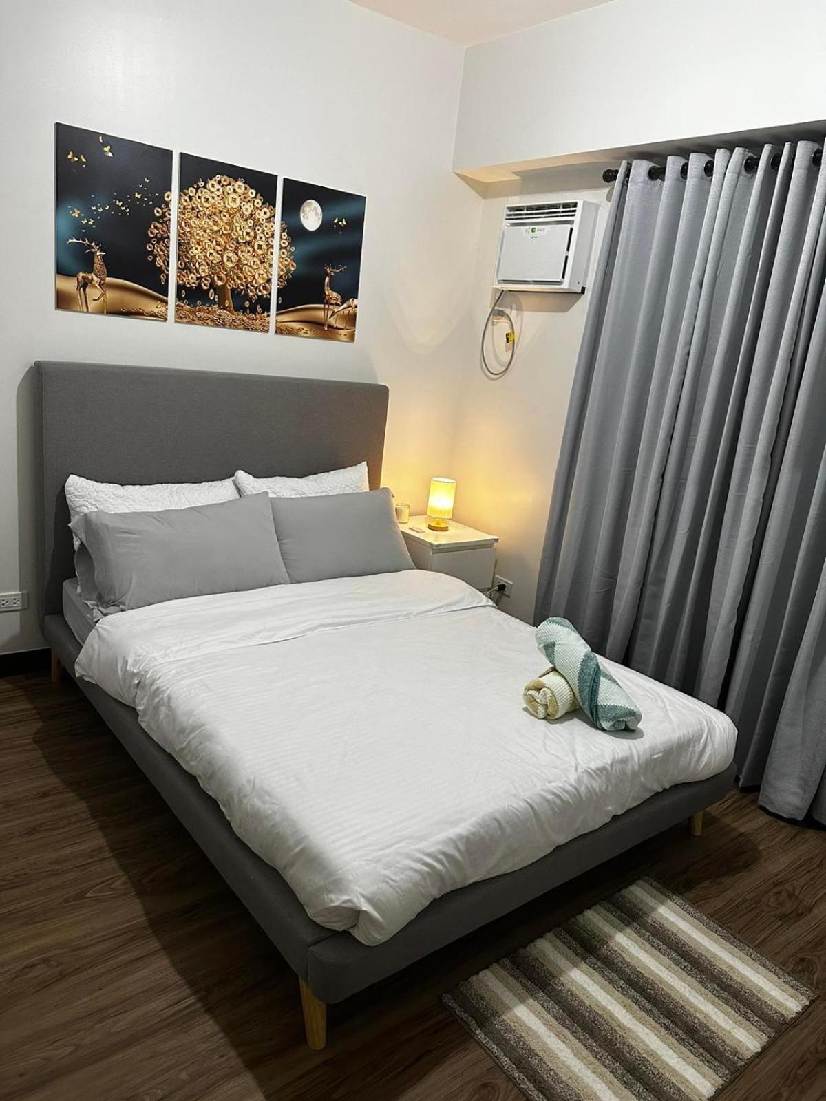 2 Bedroom Condo Unit Near Sm Bf & Naia At The Atherton By Dmci With 2 Balcony Paranaque City Exterior foto