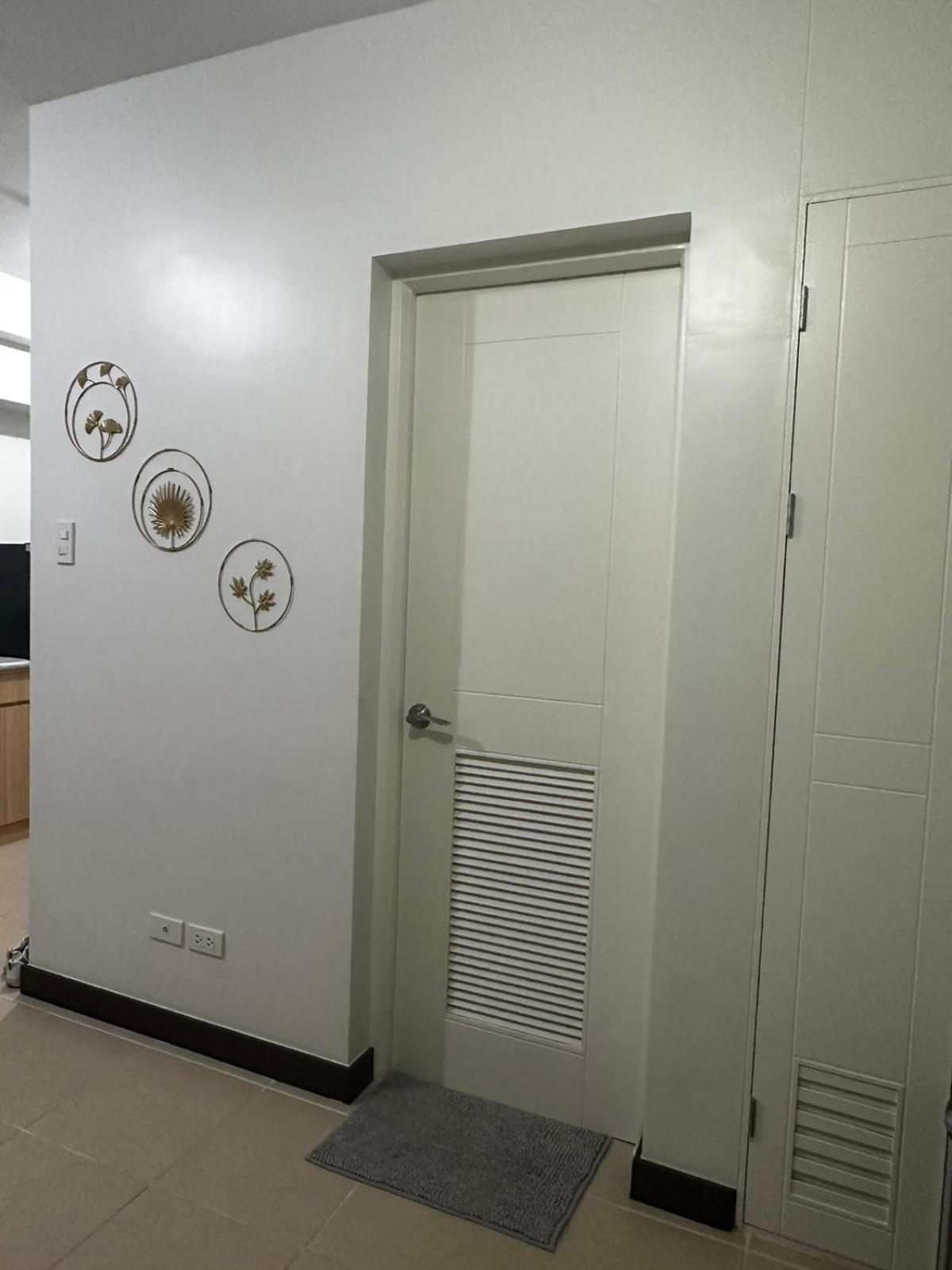 2 Bedroom Condo Unit Near Sm Bf & Naia At The Atherton By Dmci With 2 Balcony Paranaque City Exterior foto