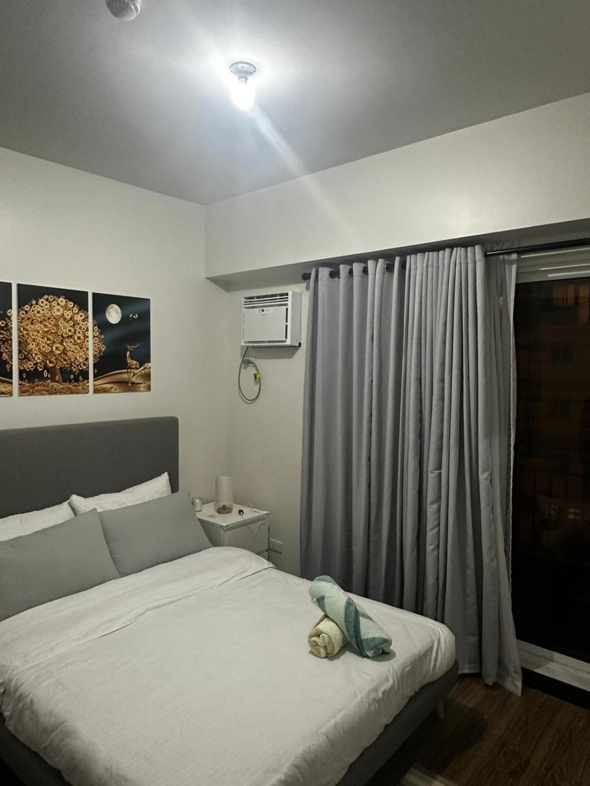 2 Bedroom Condo Unit Near Sm Bf & Naia At The Atherton By Dmci With 2 Balcony Paranaque City Exterior foto